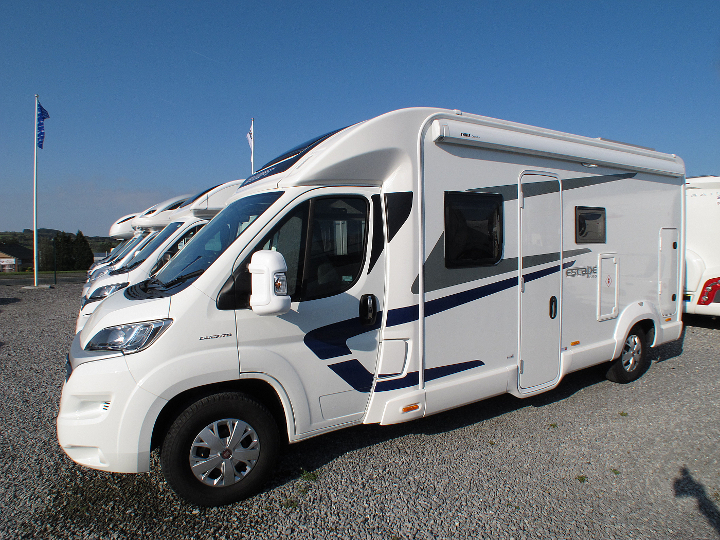 used-2018-swift-escape-695-for-sale-3500kg-6-berth-continental