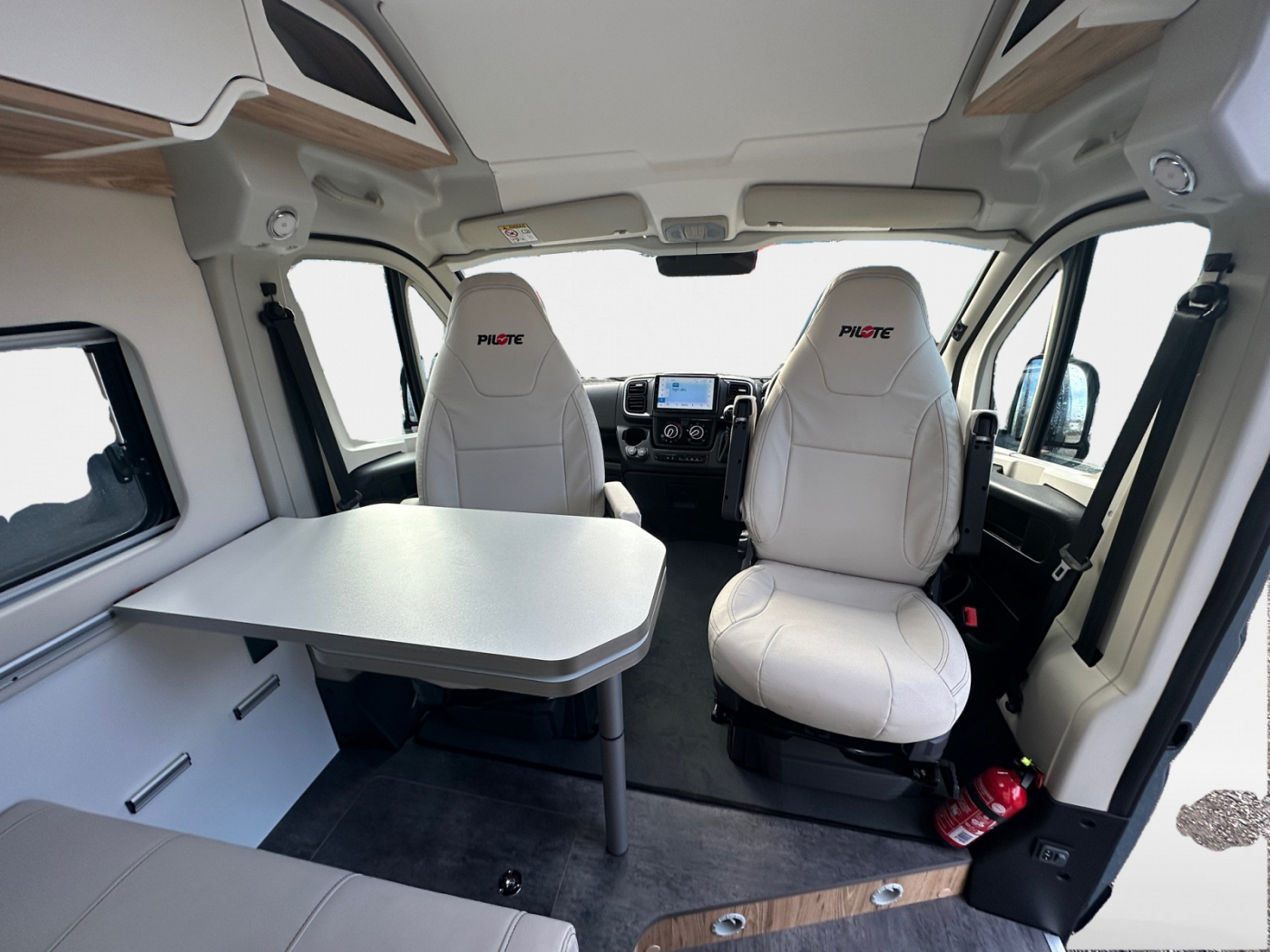 2024 | Pilote V630J X-EDITION | Automatic | 3 Berth | 3500KG ...