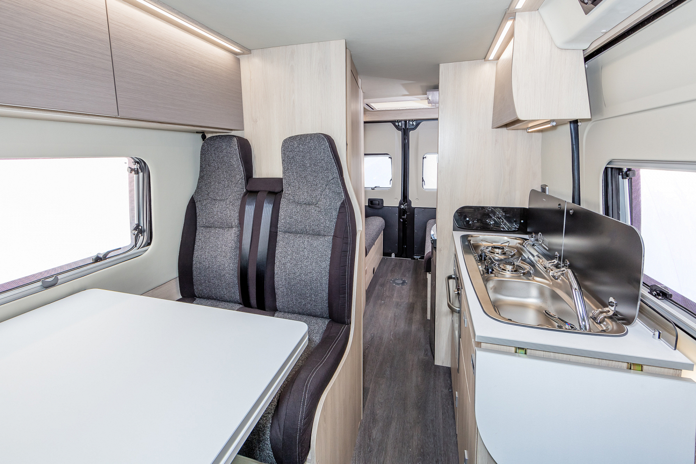 2022 | Autotrail Expedition 68 | 4 Seatbelts | 140BHP | Fixed Bed