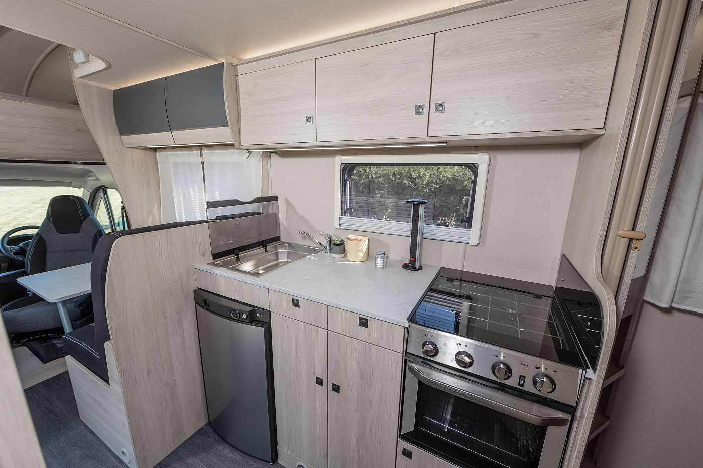 2023 | Autotrail Expedition C71 | 4 Seatbelts | 140BHP | Island Bed ...