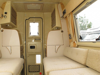  2007-autosleeper-mezan-for-sale-ros269-19.jpg