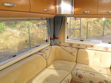  2008-autosleeper-wilton-for-sale-uc5738-39.jpg