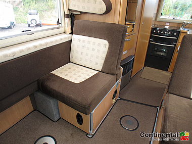  2009-autosleeper-nuevo-es-for-sale-uc5943-11.jpg