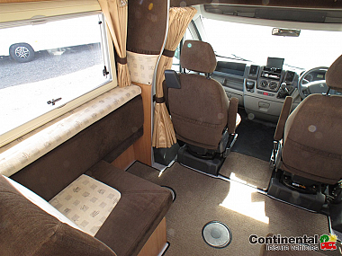  2009-autosleeper-nuevo-es-for-sale-uc5943-35.jpg