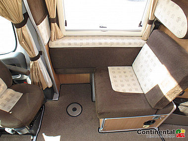  2009-autosleeper-nuevo-es-for-sale-uc5943-38.jpg