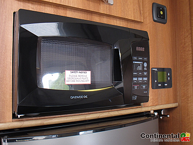  2010-autosleeper-cotswold-eb-for-sale-uc6007-53.jpg