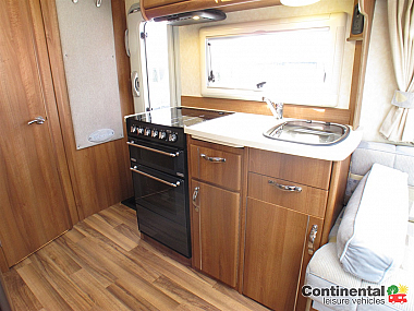  2010-autosleeper-cotswold-eb-for-sale-uc6007-6.jpg