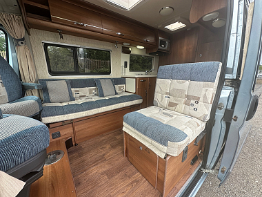  2012-autosleeper-kemerton-for-sale-uc6150-46.jpg