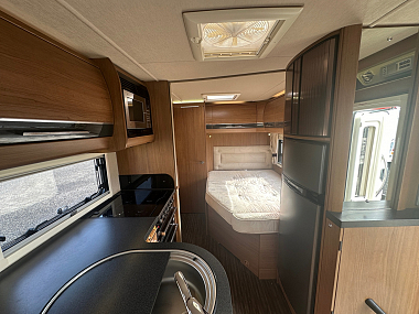  2014-autotrail-dakota-for-sale-uc6177-75.jpg