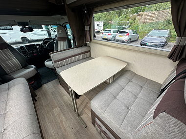  2016-autosleeper-broadway-ek-for-sale-uc6138-62.jpg