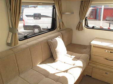  2016-elddis-sunseeker-195-for-sale-uc5773-58.jpg