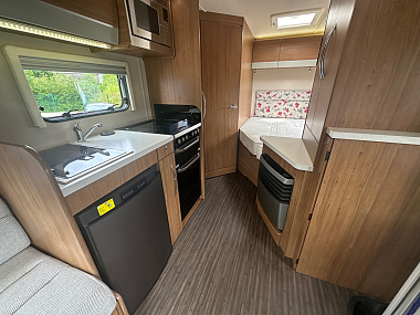  2017-autotrail-imala-715-for-sale-ros323-12.jpg