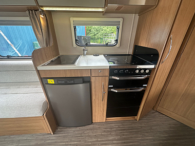  2017-autotrail-imala-715-for-sale-ros323-13.jpg