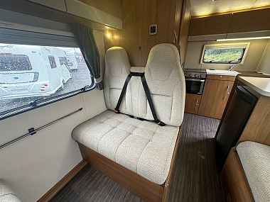  2017-autotrail-tribute-620-for-sale-ros307-19.jpg