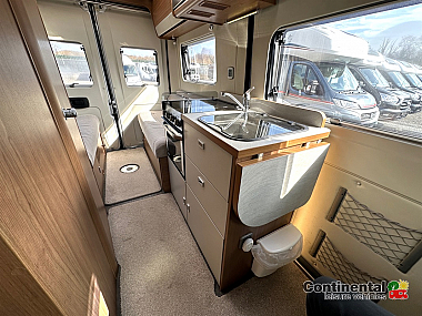  2017-autotrail-v-line-540se-for-sale-ros338-20.jpg