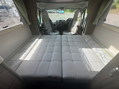  2019-autosleeper-broadway-eb-for-sale-uc6153-53.jpg