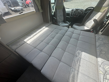  2019-autosleeper-broadway-eb-for-sale-uc6153-54.jpg