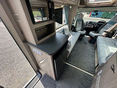  2019-autosleeper-nuevo-for-sale-uc6154-45.jpg