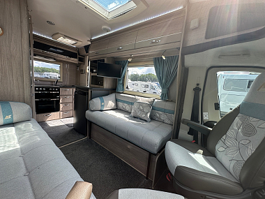  2019-autosleeper-nuevo-for-sale-uc6154-57.jpg