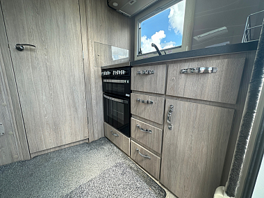  2019-autosleeper-nuevo-for-sale-uc6154-58.jpg