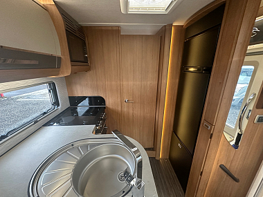  2019-autotrail-delaware-hb-for-sale-uc6172-33.jpg