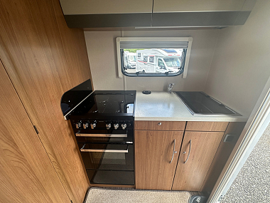  2019-autotrail-imala-615gt-for-sale-ros318-21.jpg