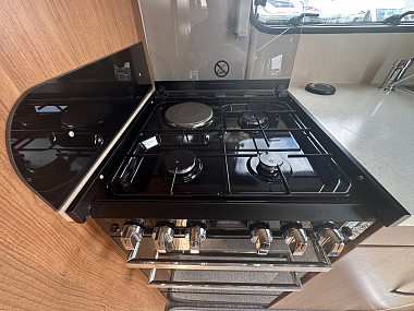  2019-autotrail-imala-615gt-for-sale-ros318-23.jpg