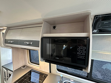  2020-autosleeper-kingham-for-sale-uc6193-33.jpg