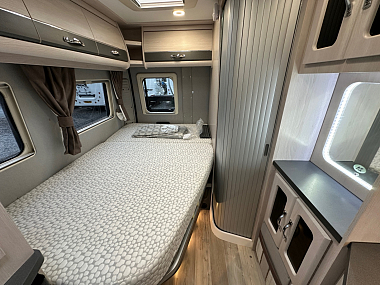  2020-autosleeper-kingham-for-sale-uc6193-47.jpg