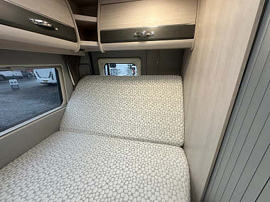  2020-autosleeper-kingham-for-sale-uc6193-48.jpg