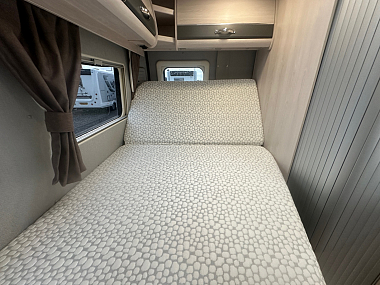  2020-autosleeper-kingham-for-sale-uc6193-49.jpg