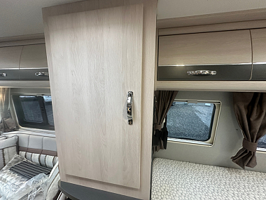  2020-autosleeper-kingham-for-sale-uc6193-55.jpg