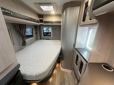  2020-autosleeper-kingham-for-sale-uc6193-60.jpg