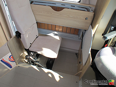  2020-elddis-autoquest-194-for-sale-uc6053-38.jpg