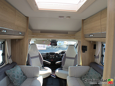  2020-elddis-autoquest-194-for-sale-uc6053-43.jpg