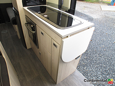  2021-autotrail-expedition-67-for-sale-uc5945-17.jpg