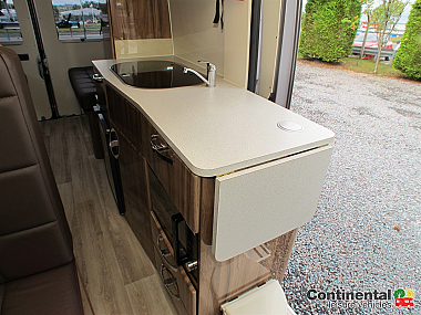  2021-dormobile-renaissance-for-sale-uc5908-23.jpg