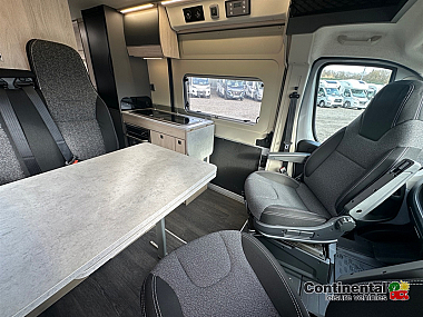  2023-autotrail-expedition-68-for-sale-ros337-38.jpg