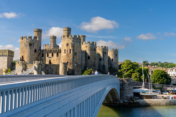 conwy-castle-min.jpeg